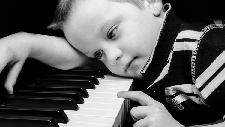 Learn how to start teaching piano beginnings